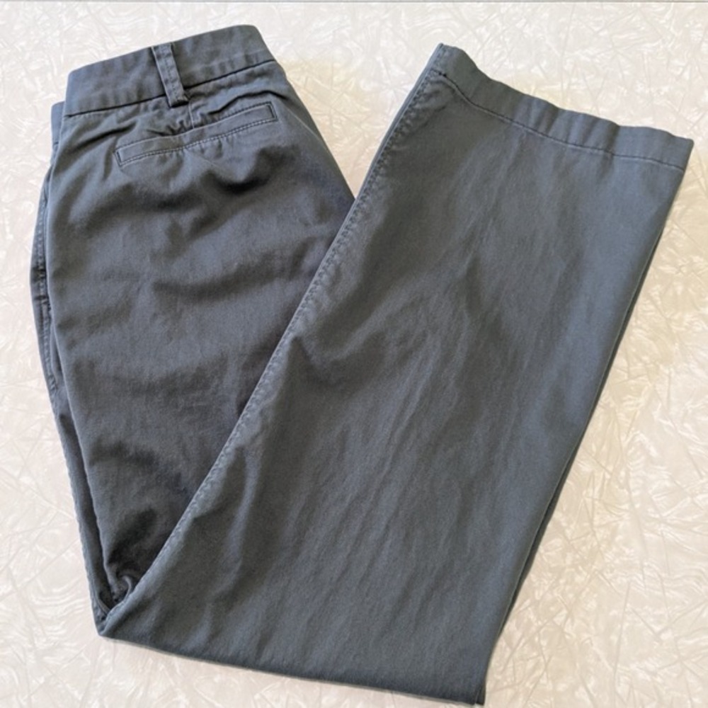 Lands End Womens Mid Rise Trouser Leg Flat Front Pants Gray Chino Size 2